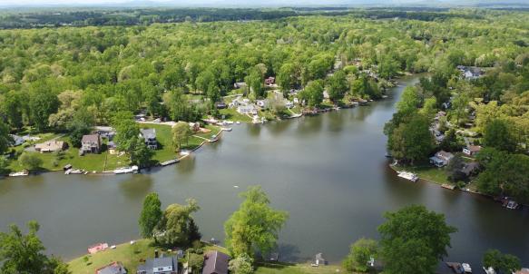 Aerial view of the Timberlake lake community