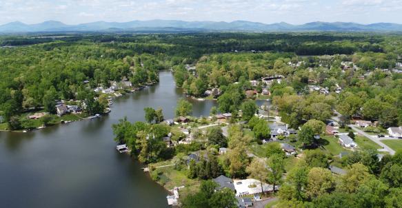 Aerial view of the Timberlake lake community