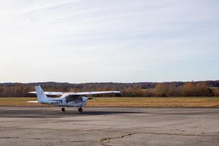 Plane approaches runway at Brookneal-Campbell County Airport